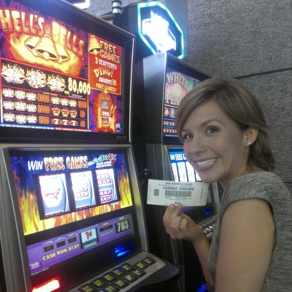 Hells Bells slot machine